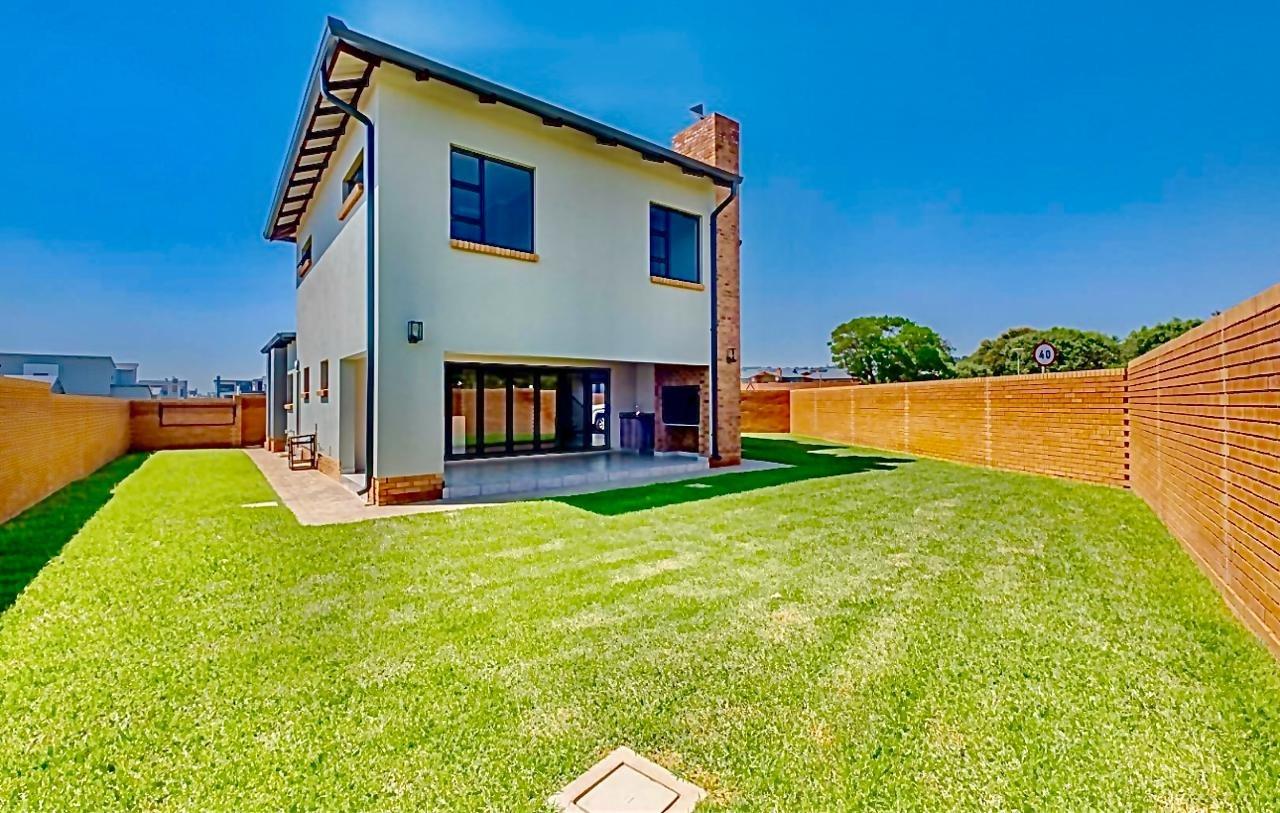 4 Bedroom House for sale in Six Fountains Residential Estate Six