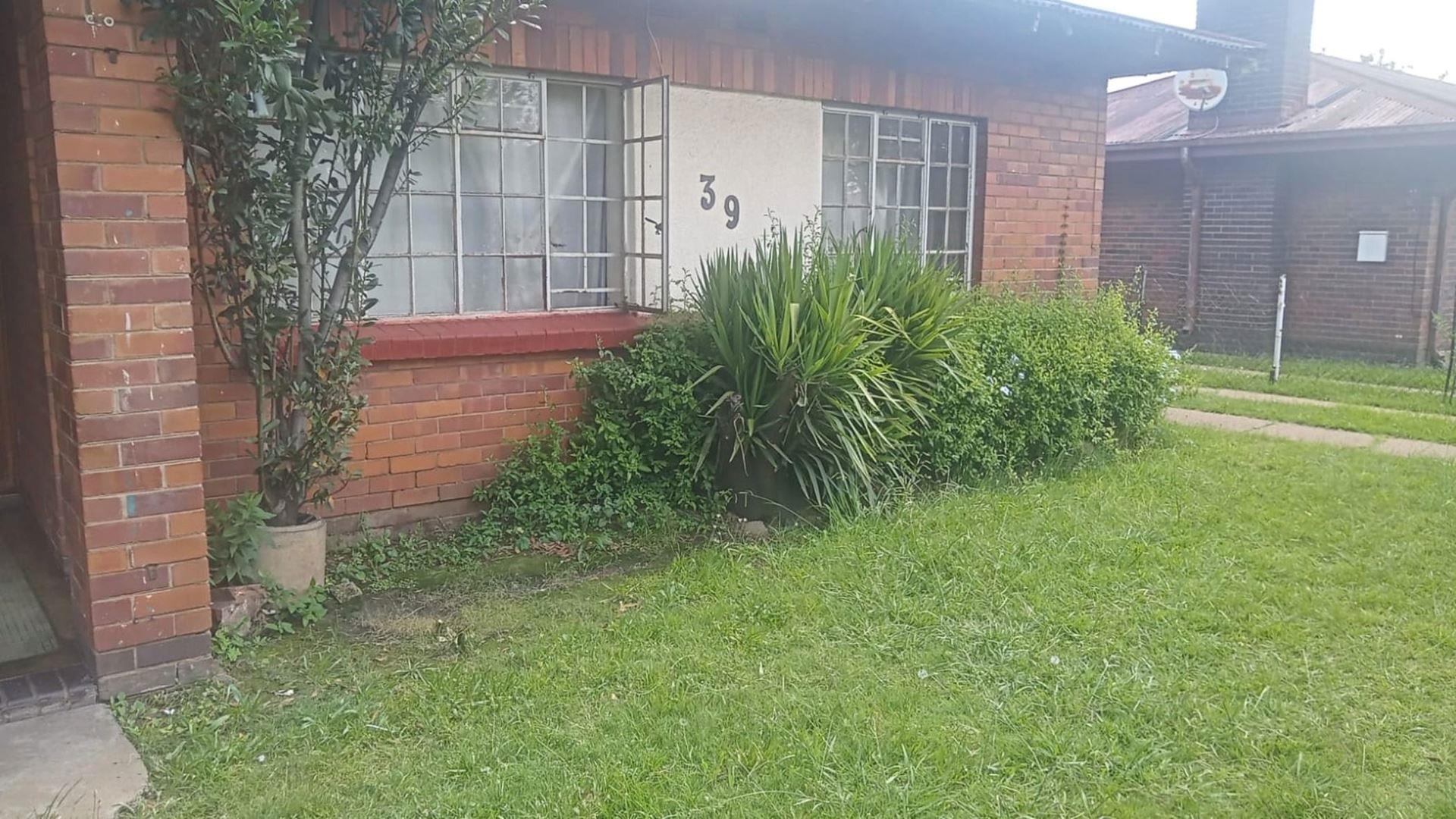 7 Bedroom House for sale in Vereeniging Central P24113923128