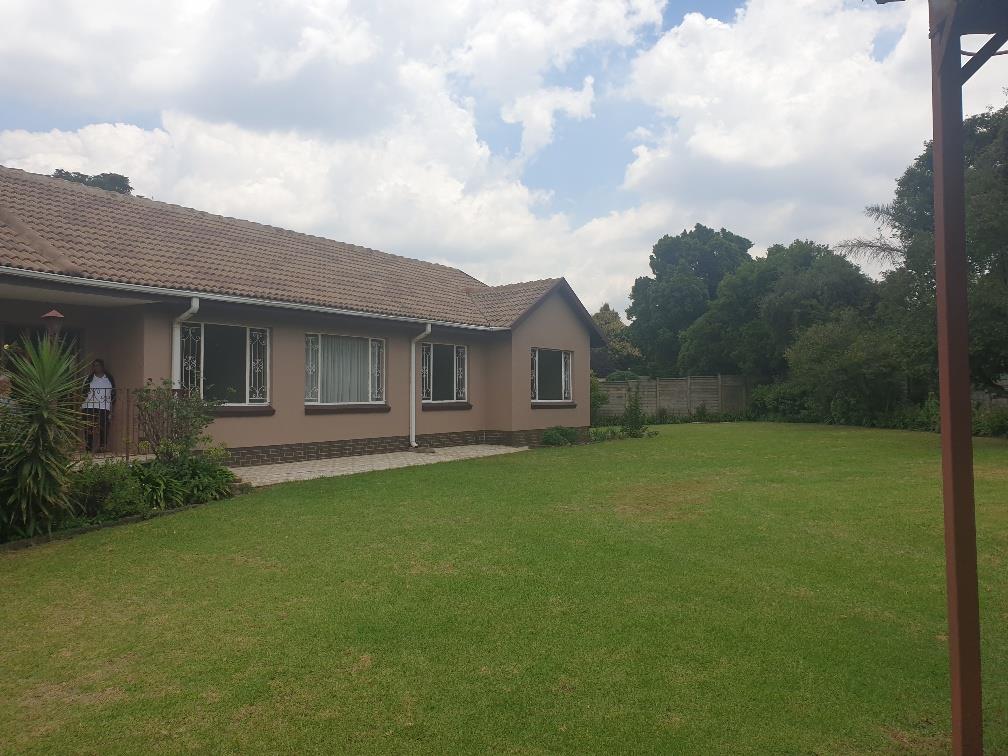 5 Bedroom House for sale in Eastleigh P24113923640