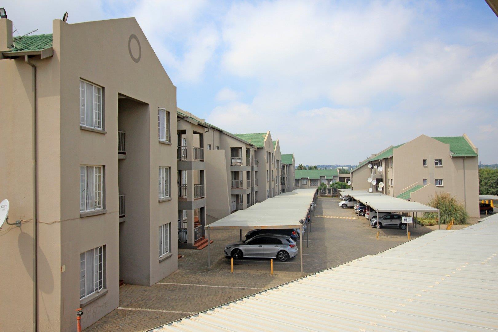 Glen Marais Property Apartments / flats for sale in Glen Marais