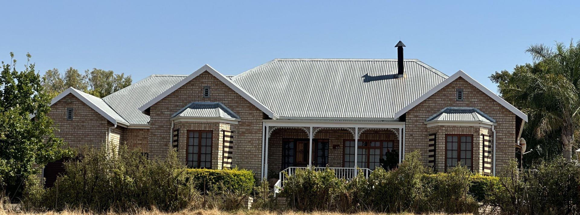 3 Bedroom House for sale in Porterville P24113925130