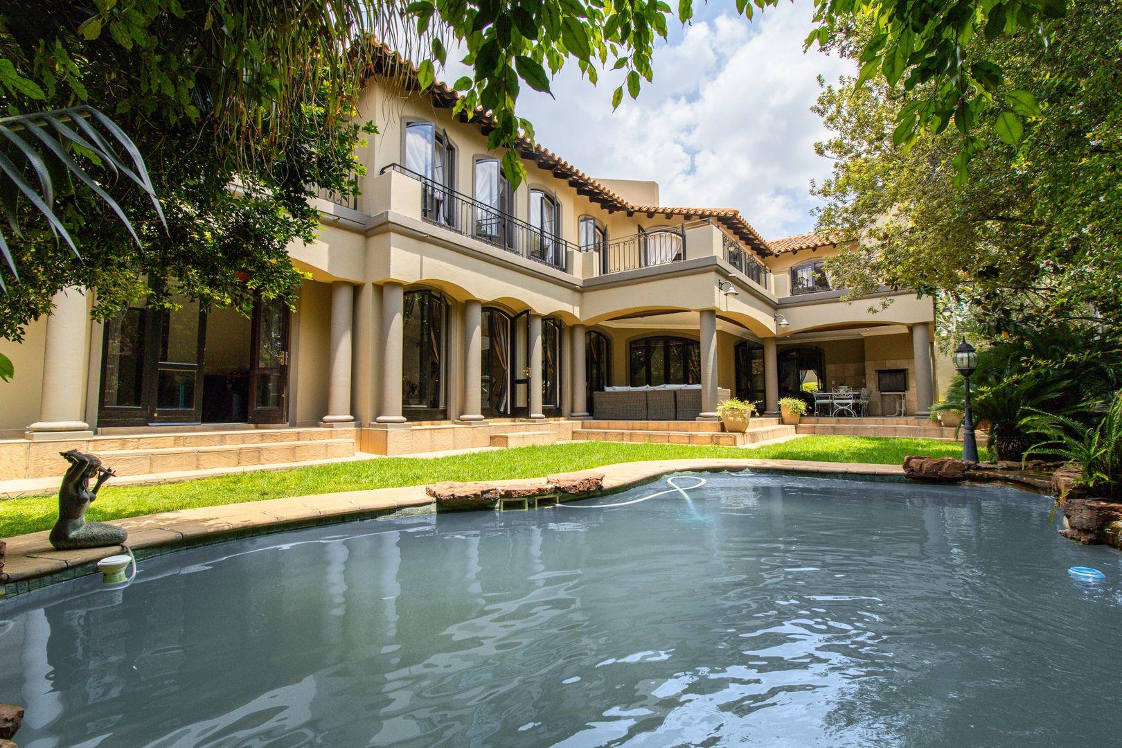 4 Bedroom House for sale in Bedfordview P24113924059