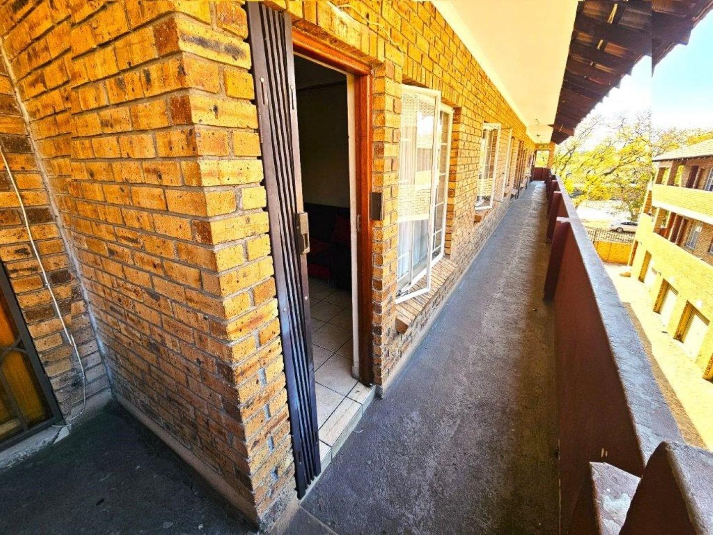 3 Bedroom Apartment / flat for sale in Rustenburg Central P24113925780