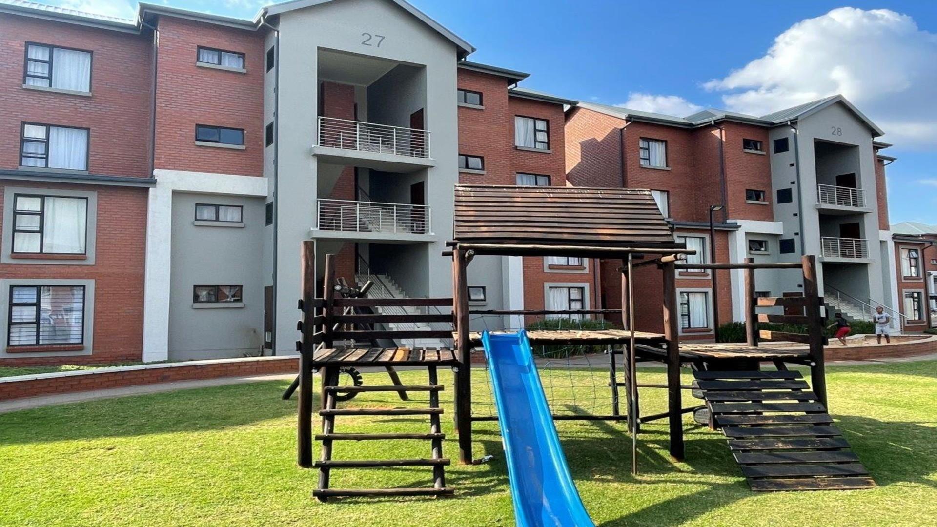 2 Bedroom Apartment / flat for sale in Hereford Estate P24114539123