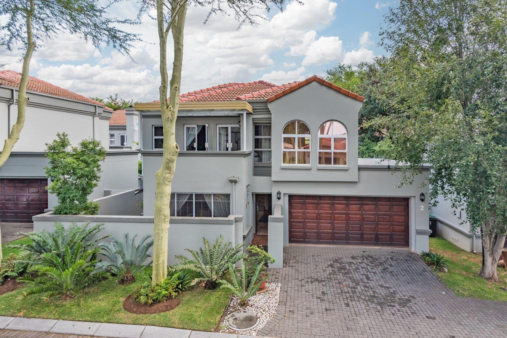 3 Bedroom Townhouse for sale in Eagle Canyon Golf Estate La Bellucia