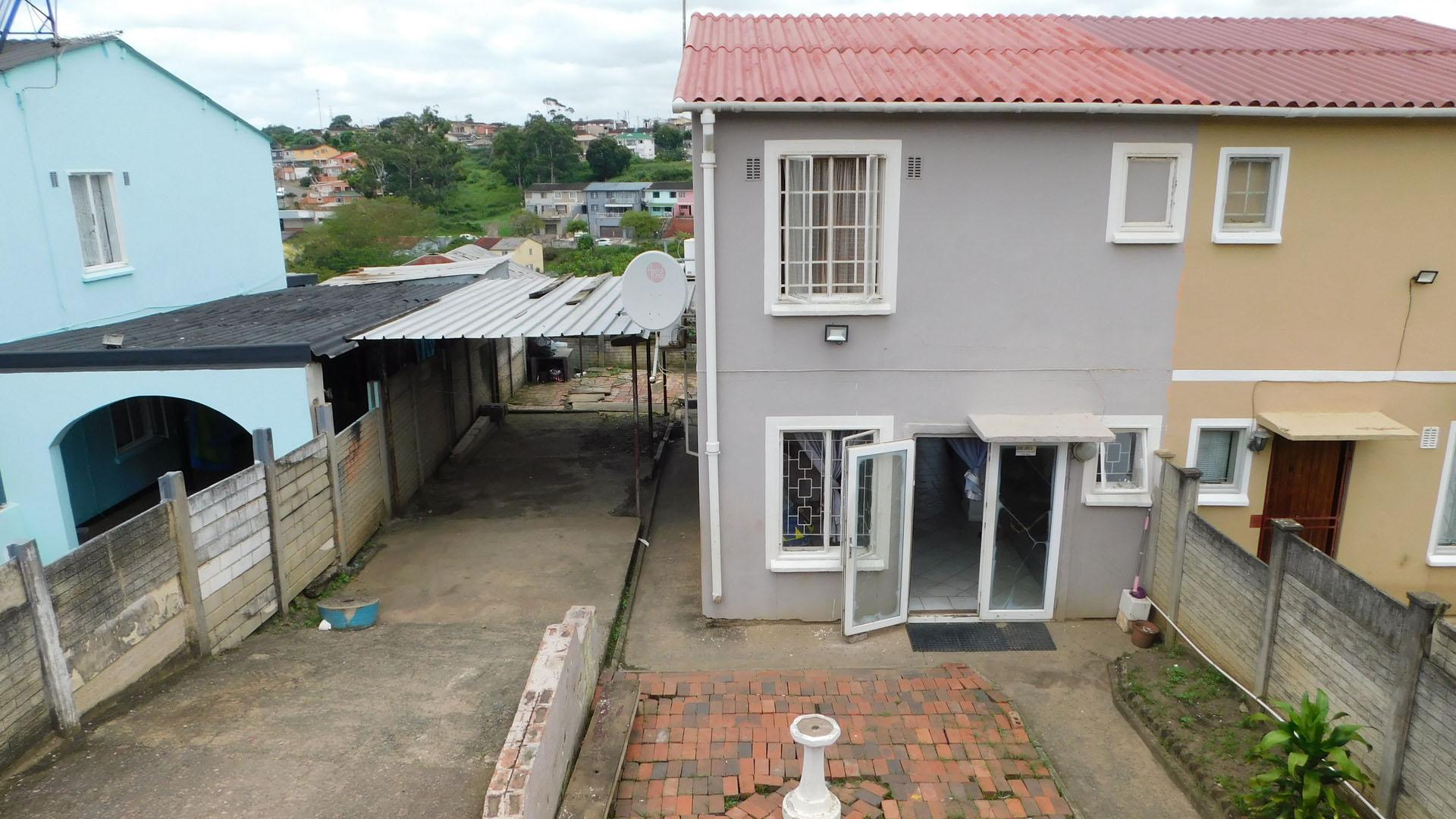 2 Bedroom House for sale in Newlands East P24113929016