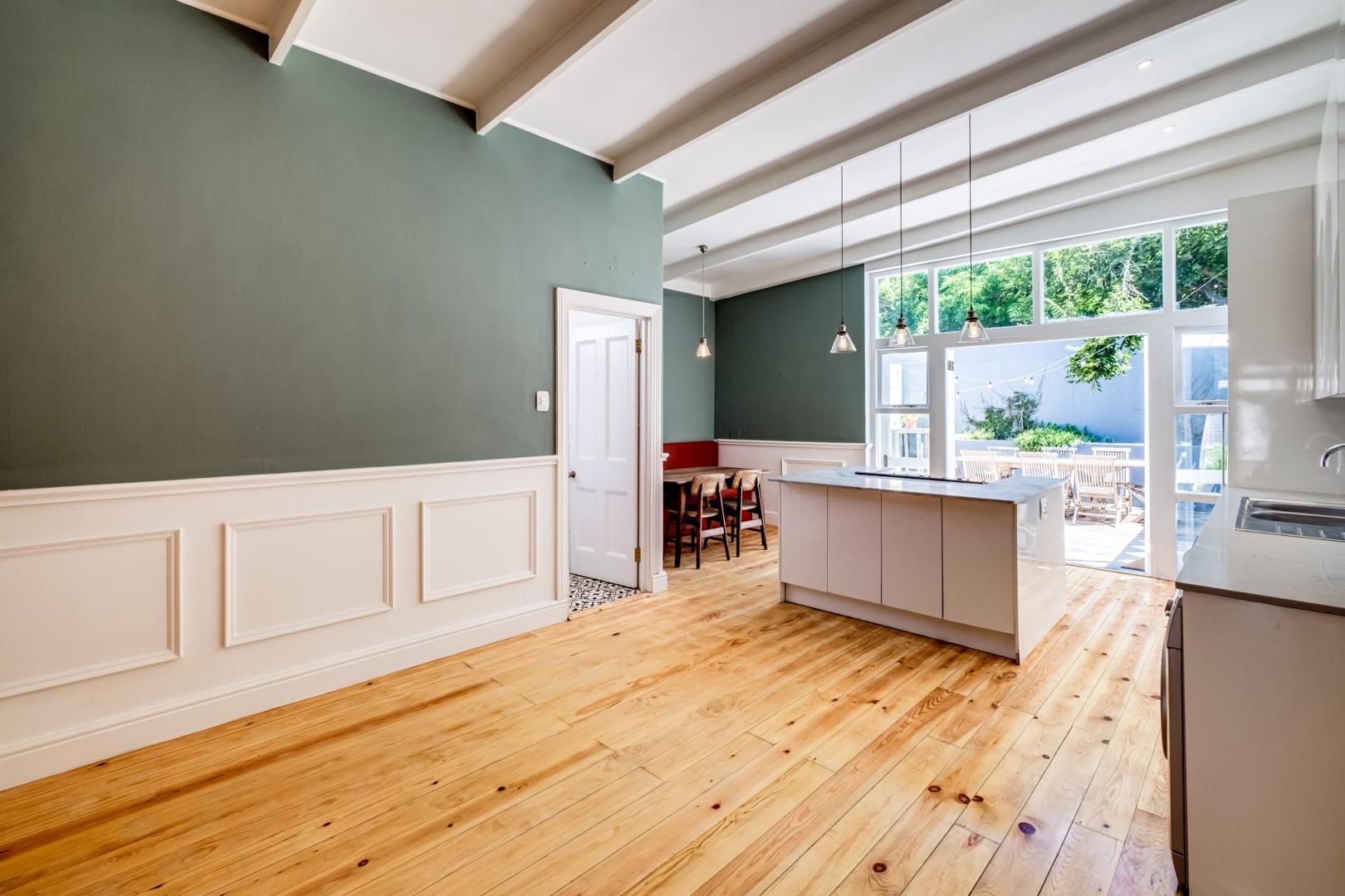 2 Bedroom House for sale in Observatory P24113929987