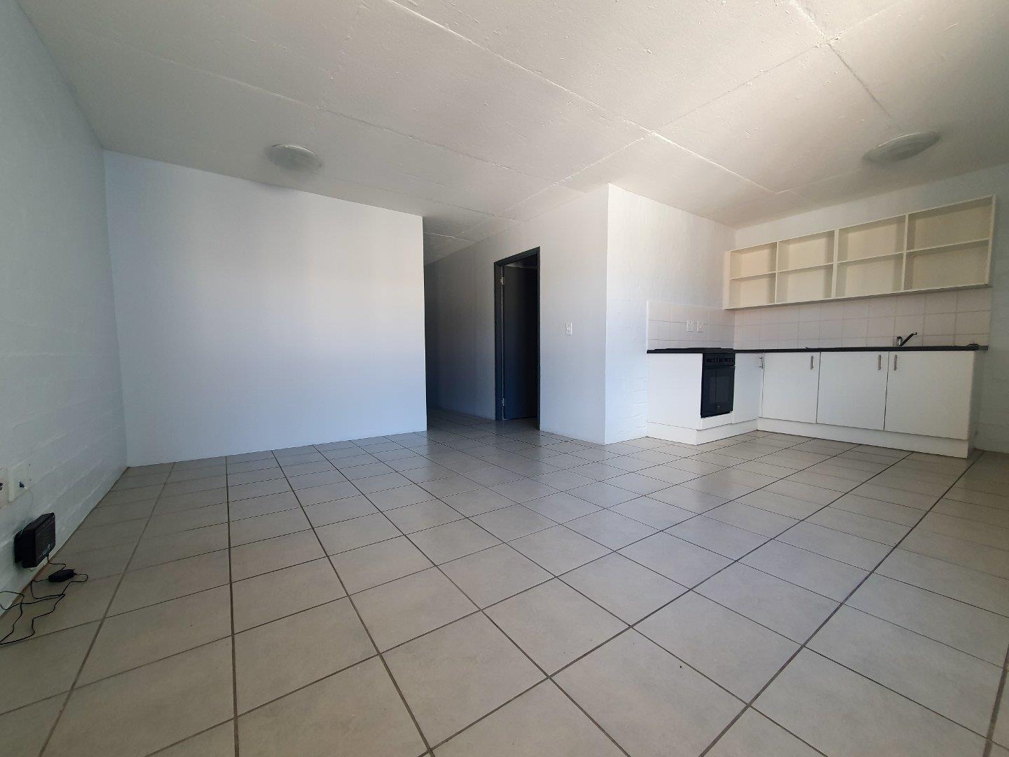 Wynberg, Cape Town Property Apartments / flats to rent in Wynberg