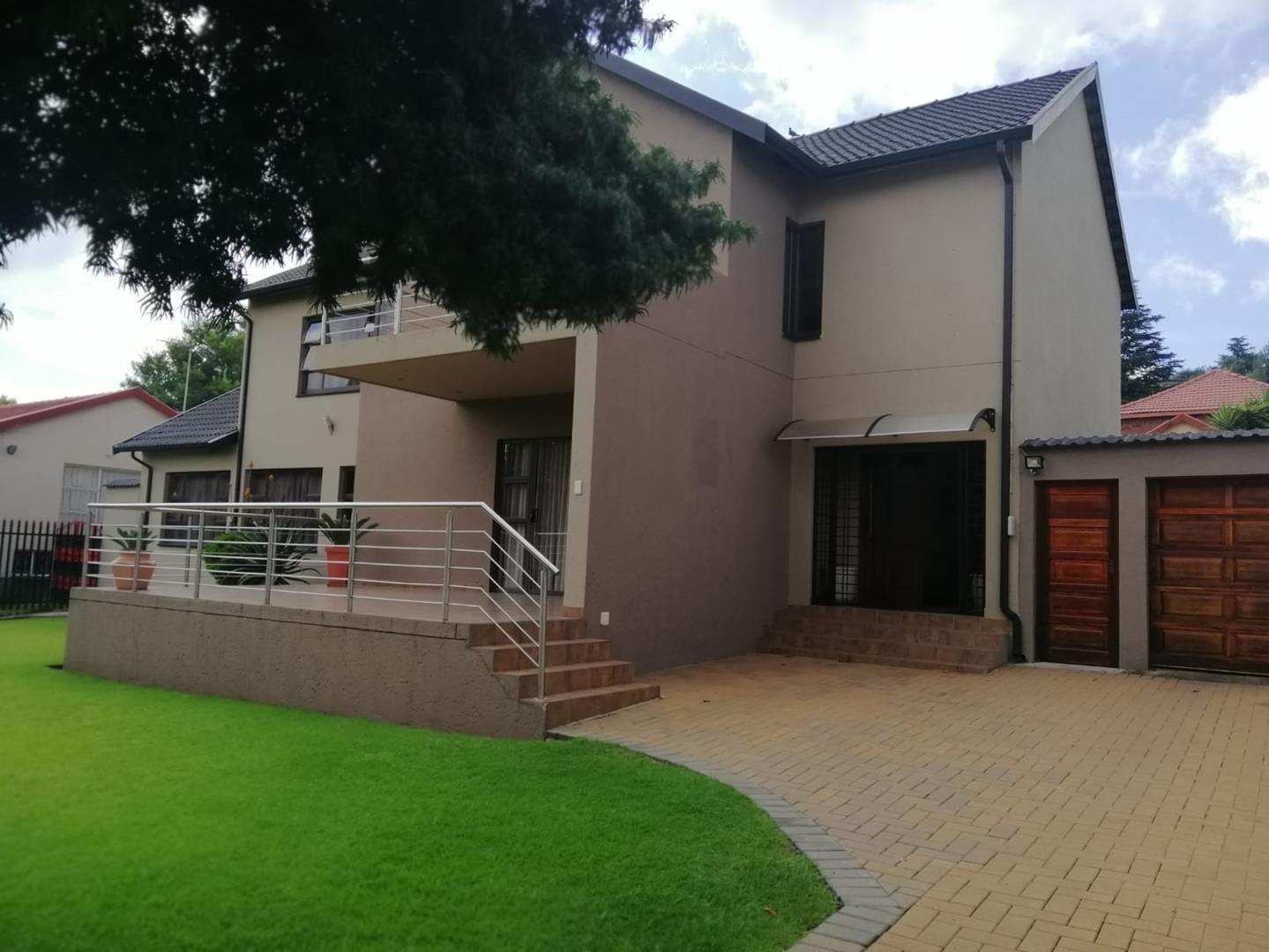 6 Bedroom House for sale in Glenanda 8 Karen Road P24113931376