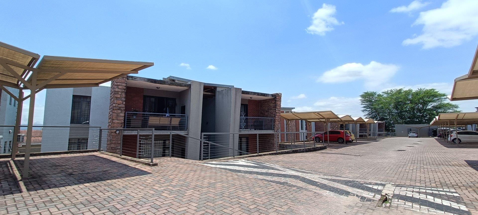 2 Bedroom Apartment / flat for sale in Nelspruit Ext 29 P24113932496