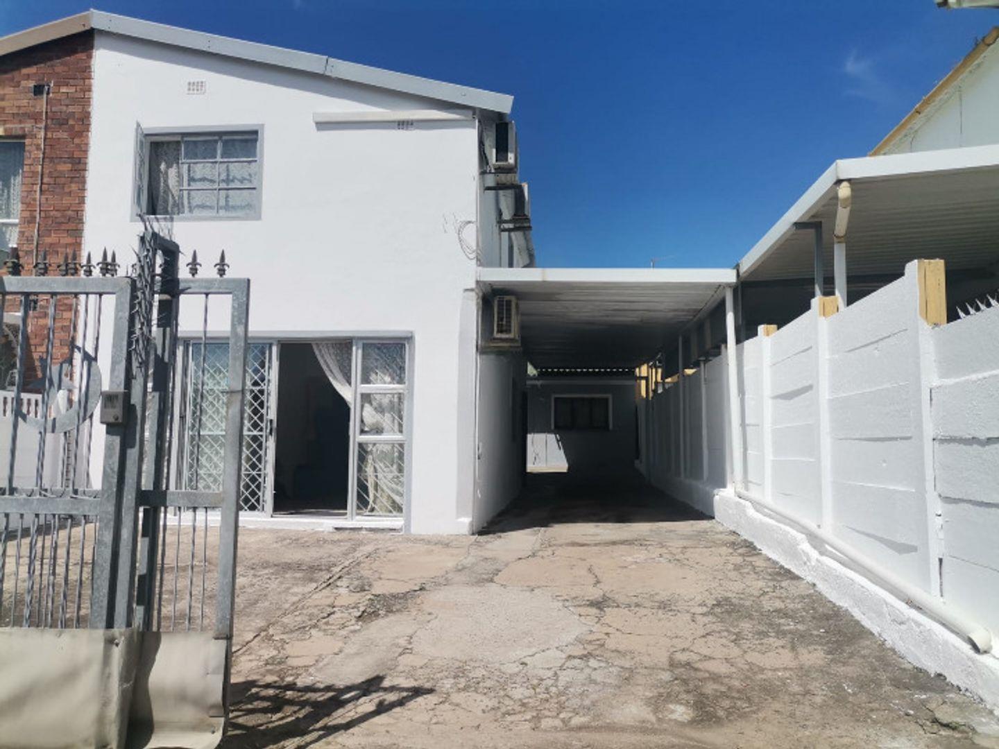 3 Bedroom House for sale in Montford P24113932812