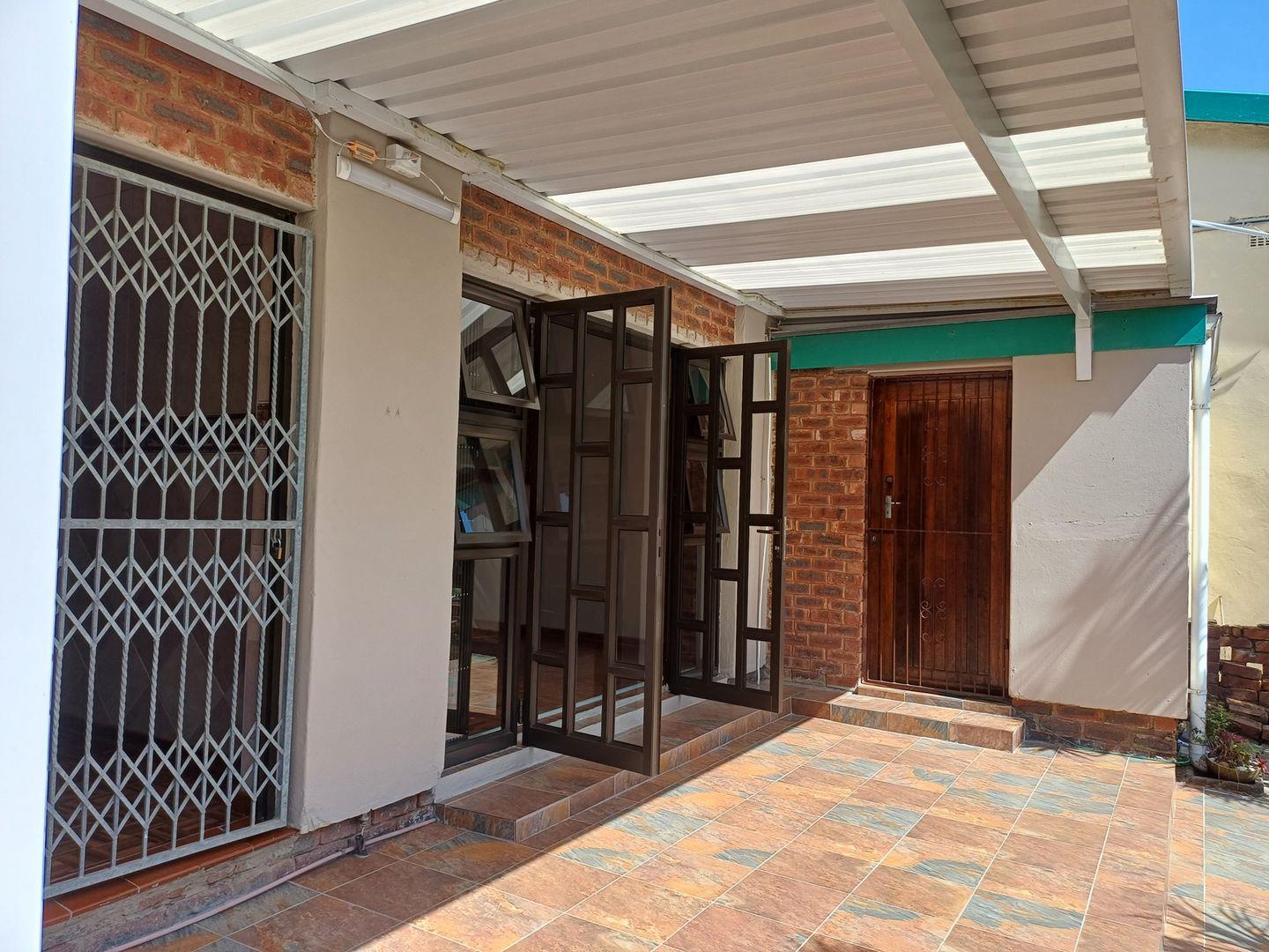 4 Bedroom Townhouse for sale in P24113933121