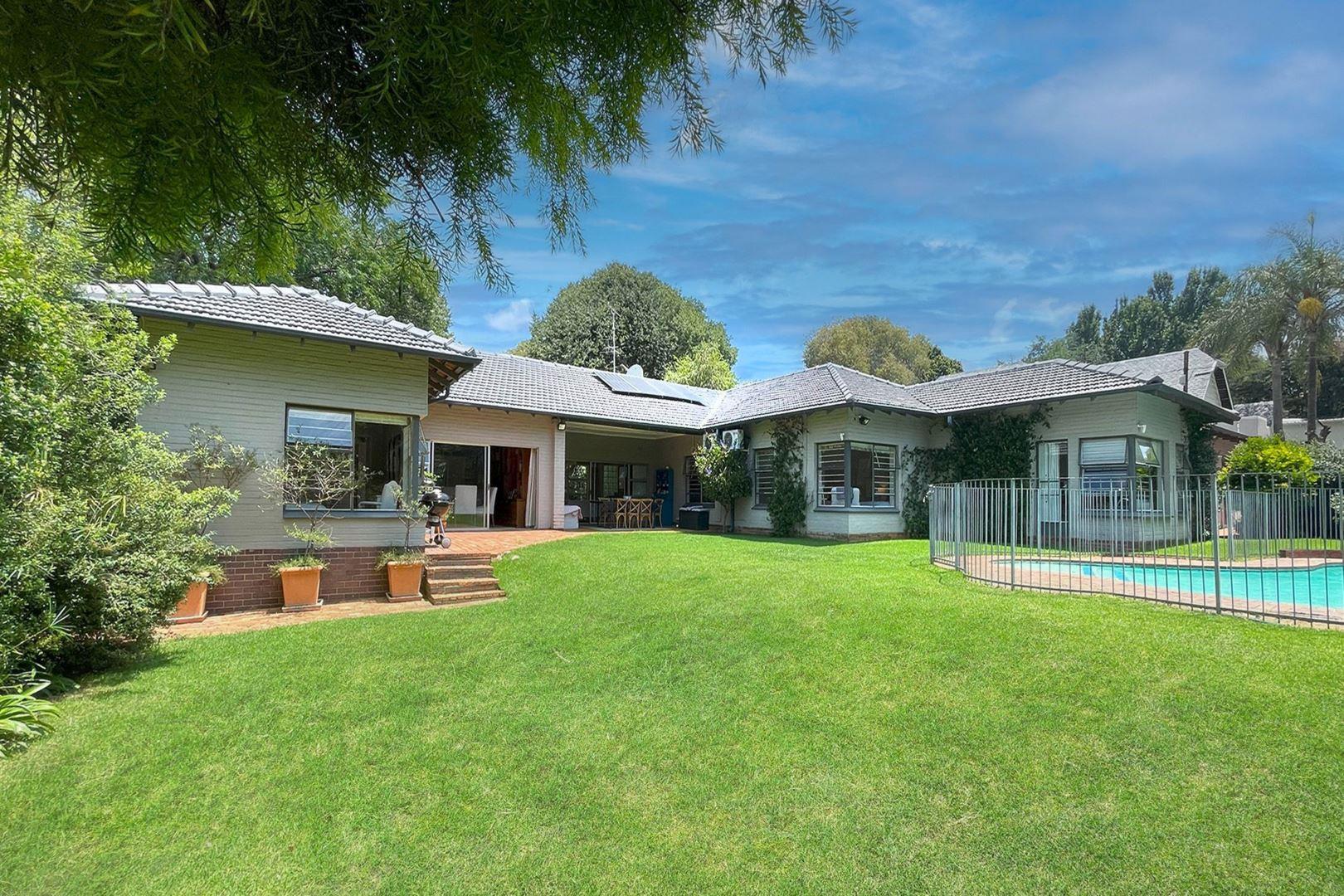 4 Bedroom House for sale in Atholl P24113933390