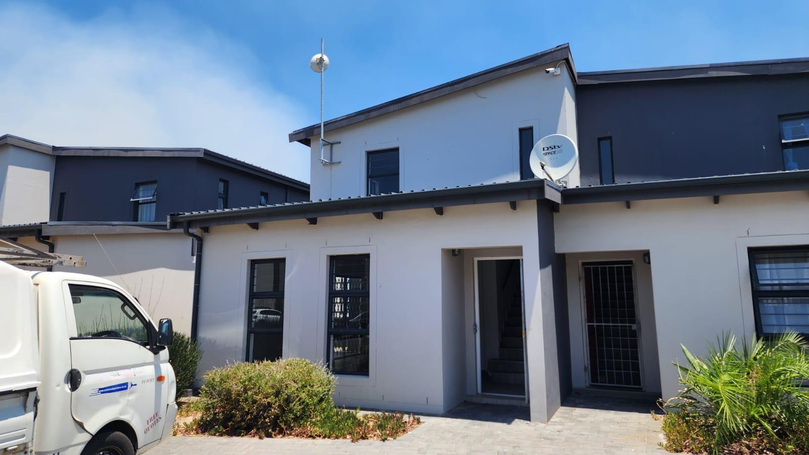 3 Bedroom Apartment / flat for sale in Parklands North Unit 55 Villa