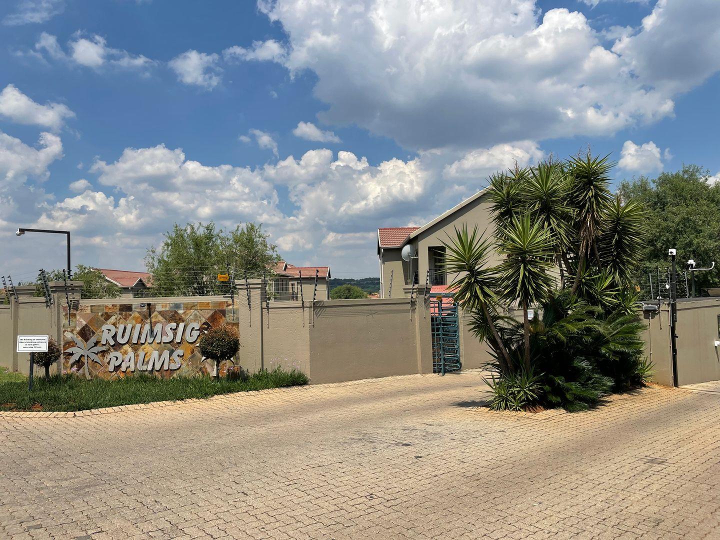 Willowbrook Property Apartments / flats for sale in Willowbrook