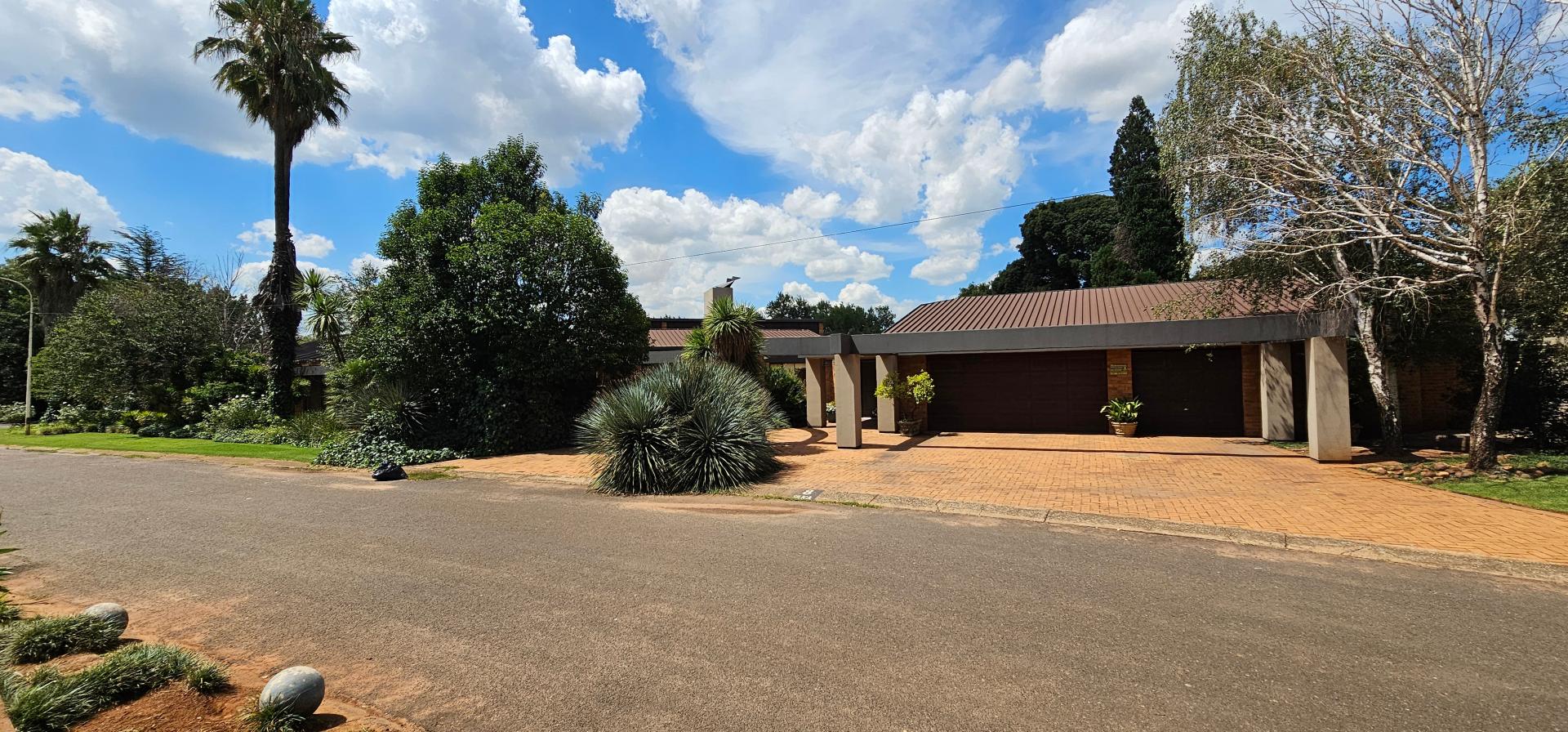 6 Bedroom House for sale in Delmas P24113934887