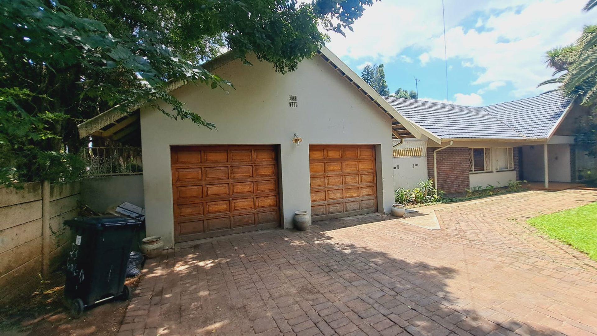 4 Bedroom House for sale in ber P24113935795