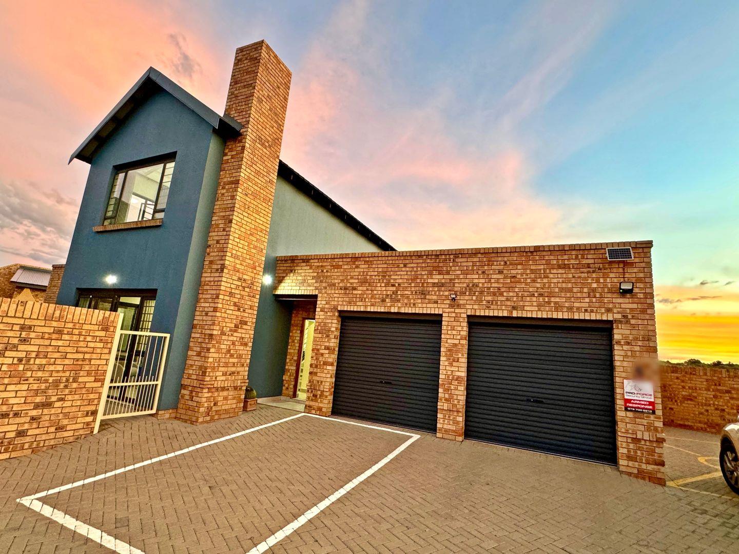 Heuwelsig, Bloemfontein Property Townhouses for sale in Heuwelsig, Bloemfontein Property24