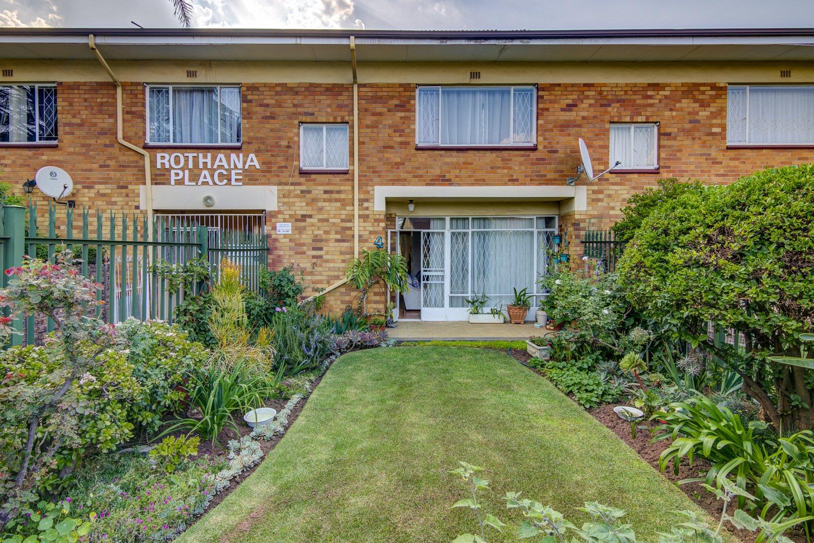 2 Bedroom Townhouse for sale in Kempton Park Ext 4 19 Palm Avenue P24113936684