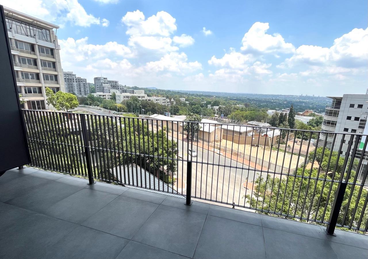 1 Bedroom Apartment / flat to rent in Sandown 410 The Lineal, 24