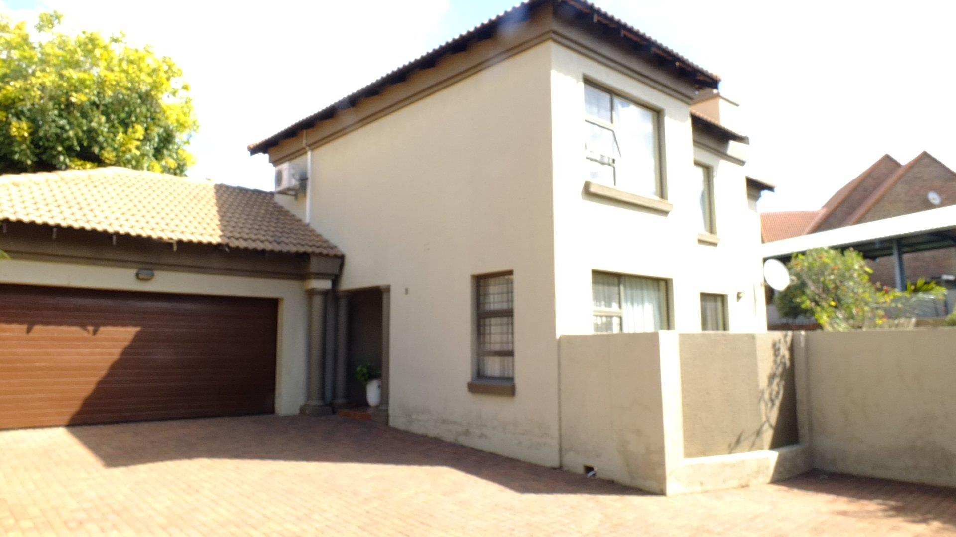 4 Bedroom House for sale in Willow Acres 16 Swallow Street, Willow