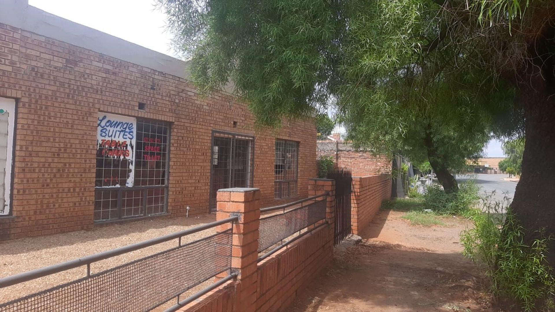 West End, Kimberley Property Property and houses to rent in West End