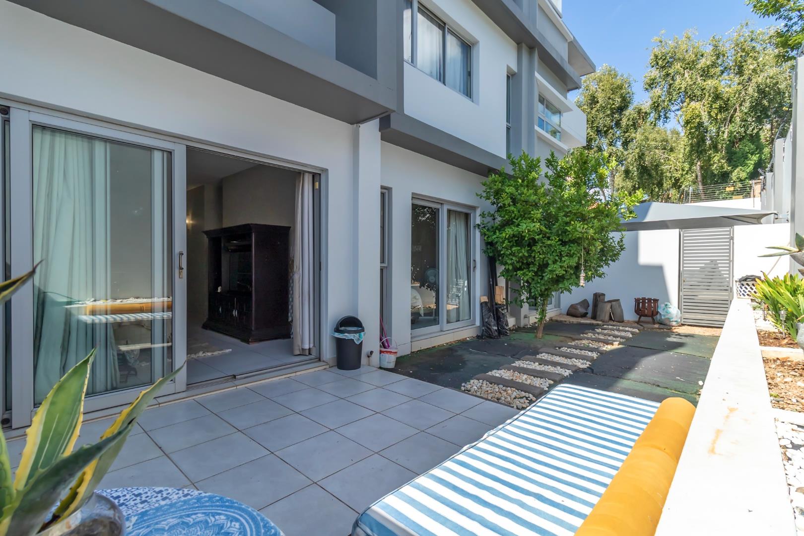 2 Bedroom Apartment / flat for sale in Bryanston East 101, Ballyclare