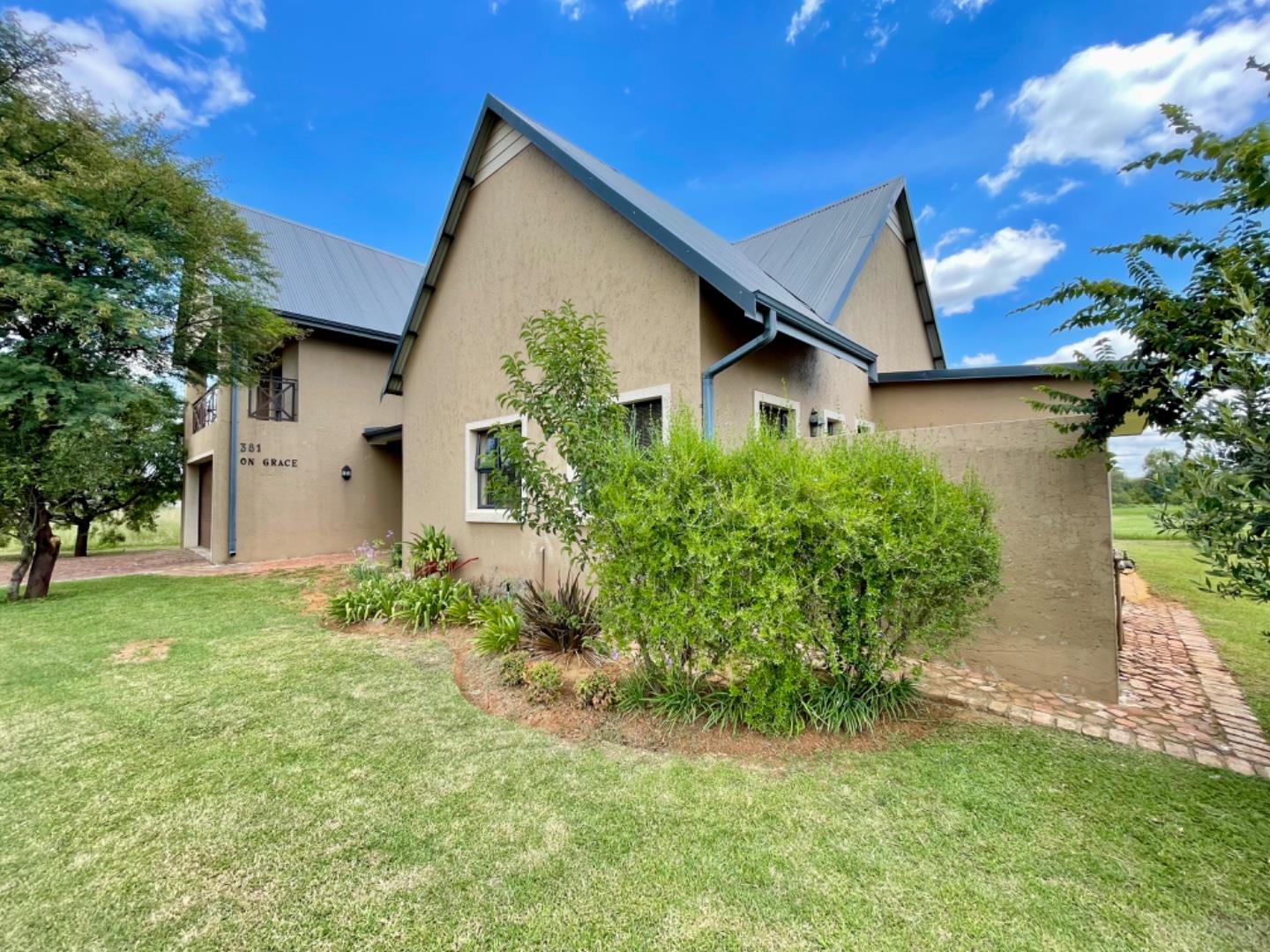 4 Bedroom House for sale in Vaal de Grace Golf Estate 381 Dreyer