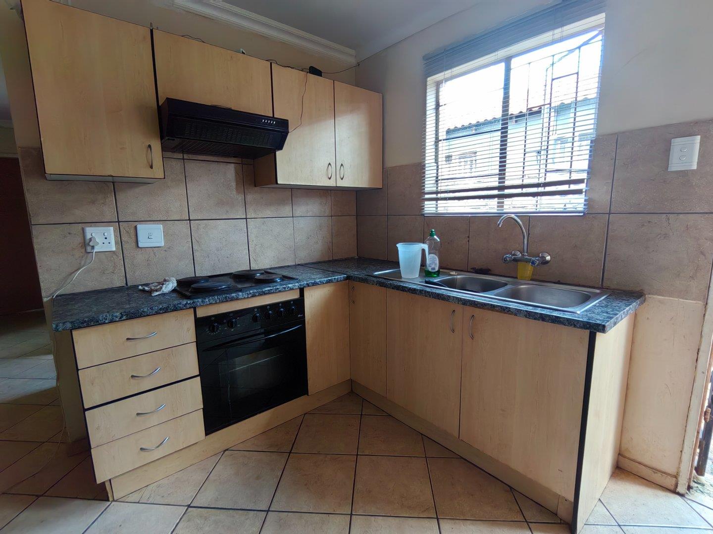 4 Bedroom House for sale in Bedworth Park P24113940819