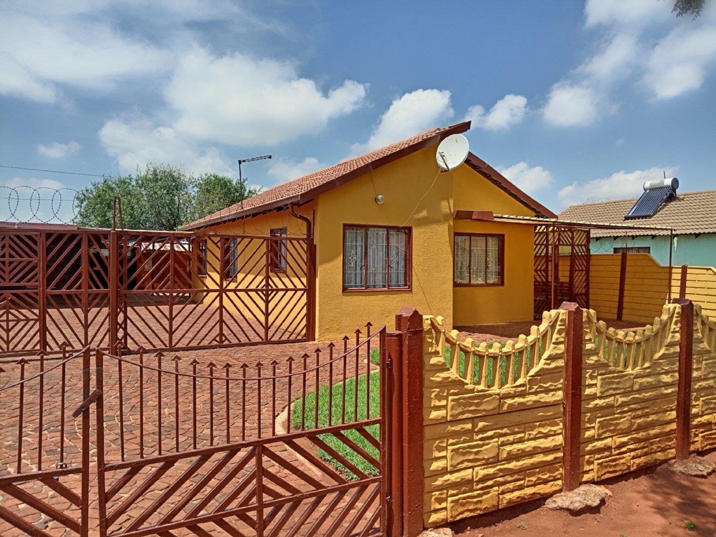 3 Bedroom House for sale in Villa Liza P24113942061