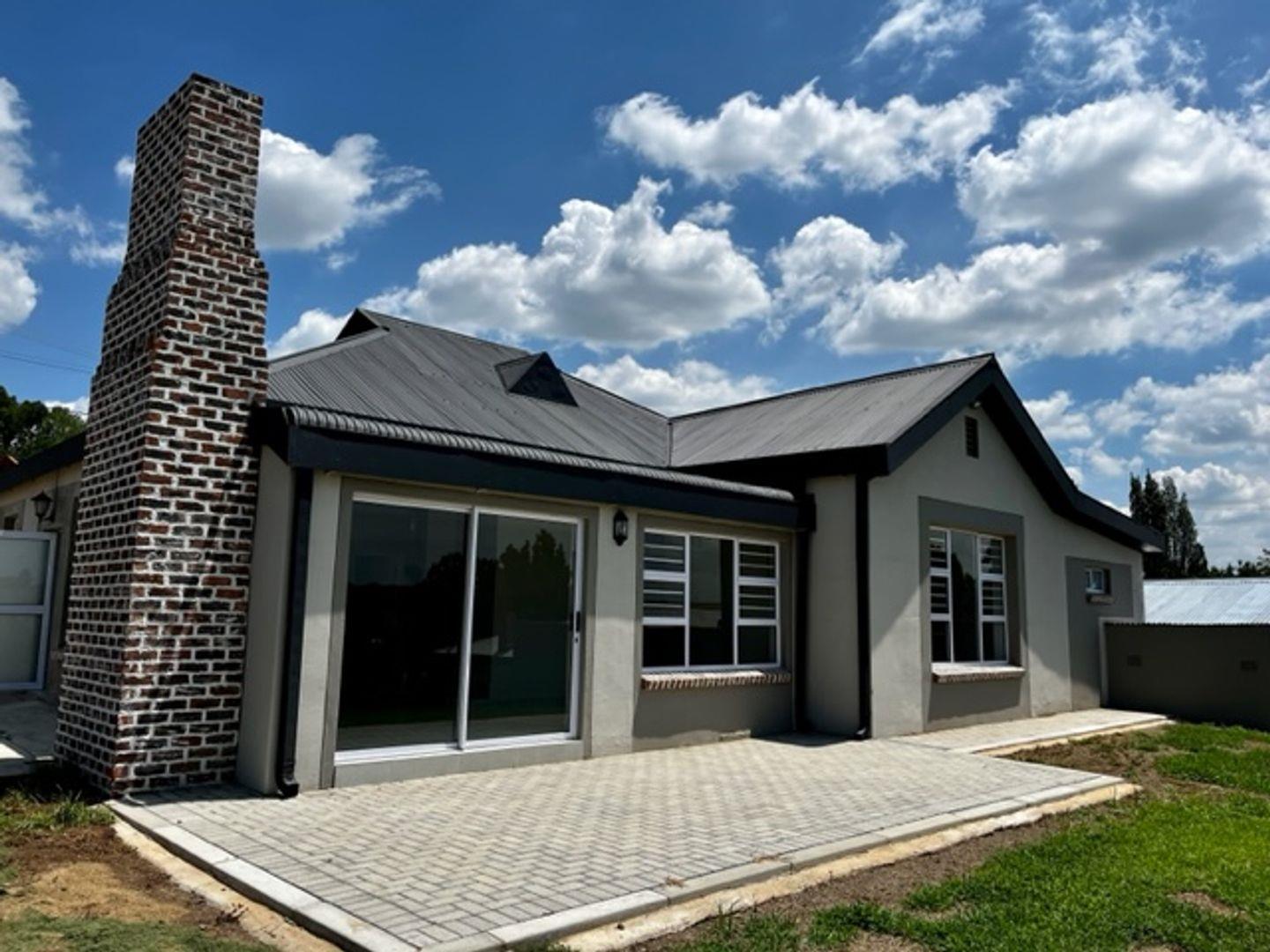 3 Bedroom House for sale in Frankfort P24113942182