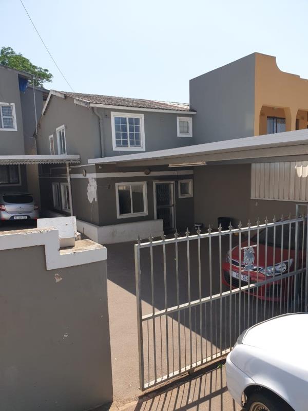 3 Bedroom House for sale in Newlands East P24113942183