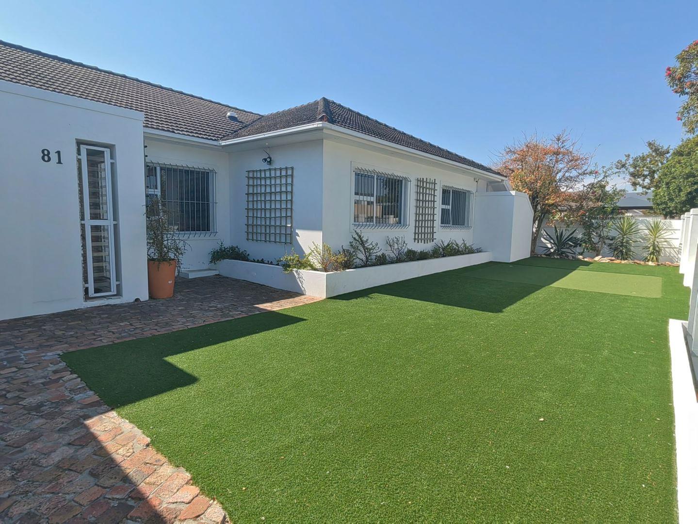 4 Bedroom House for sale in Monte Vista P24113942295