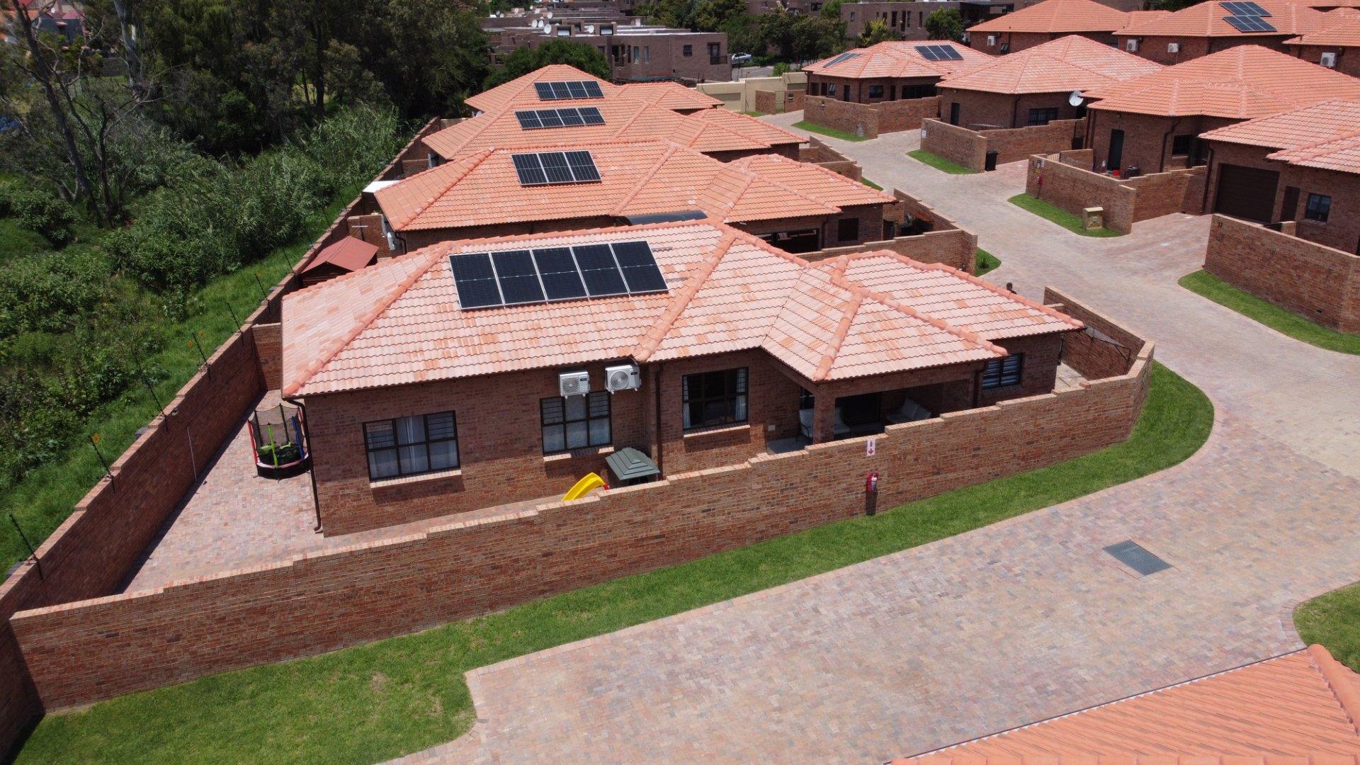 3 Bedroom Townhouse for sale in North Riding 176 Blandford Road