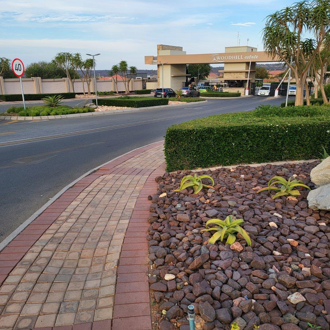 Woodhill Estate Property Vacant land / plots for sale in Woodhill