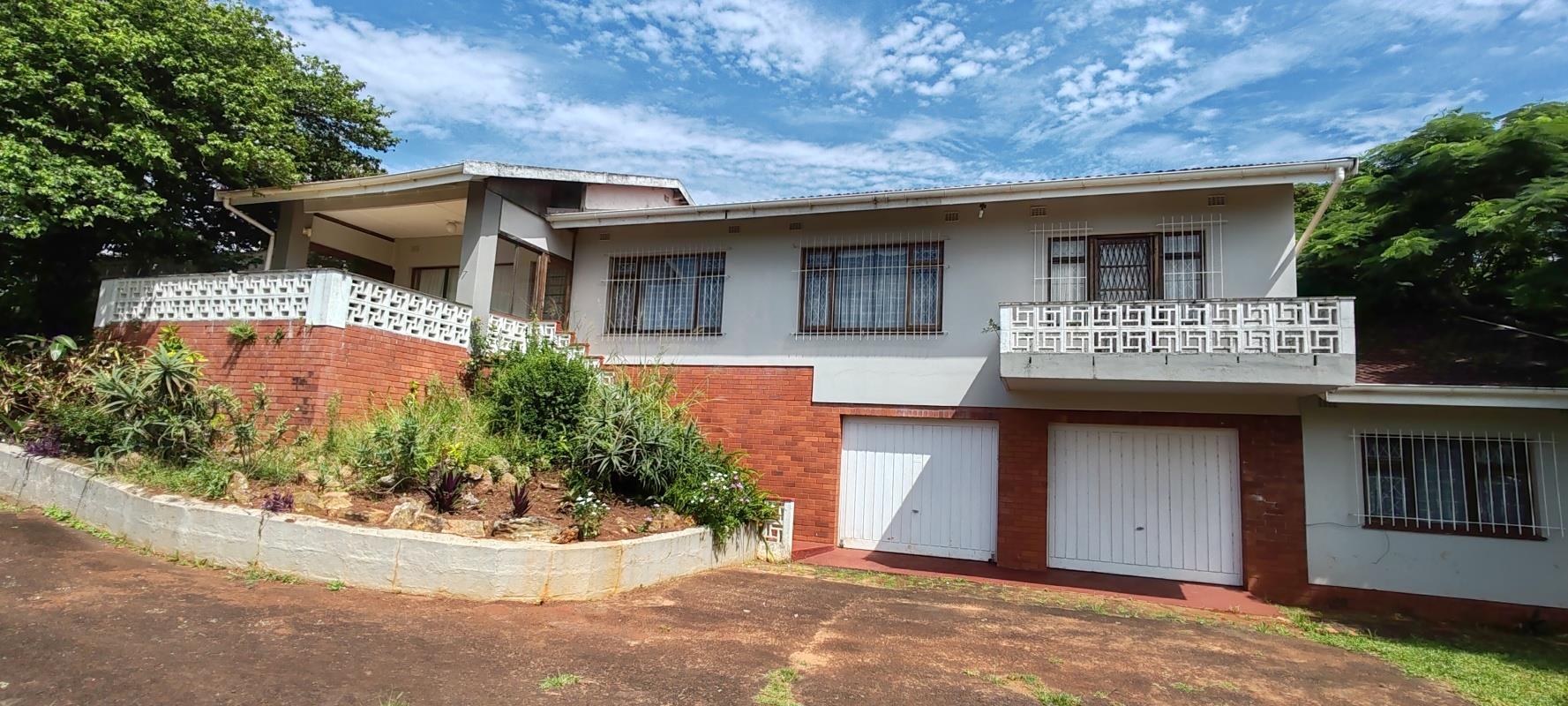 4 Bedroom House for sale in Uvongo 31 Manaba Beach Rd P24113943442