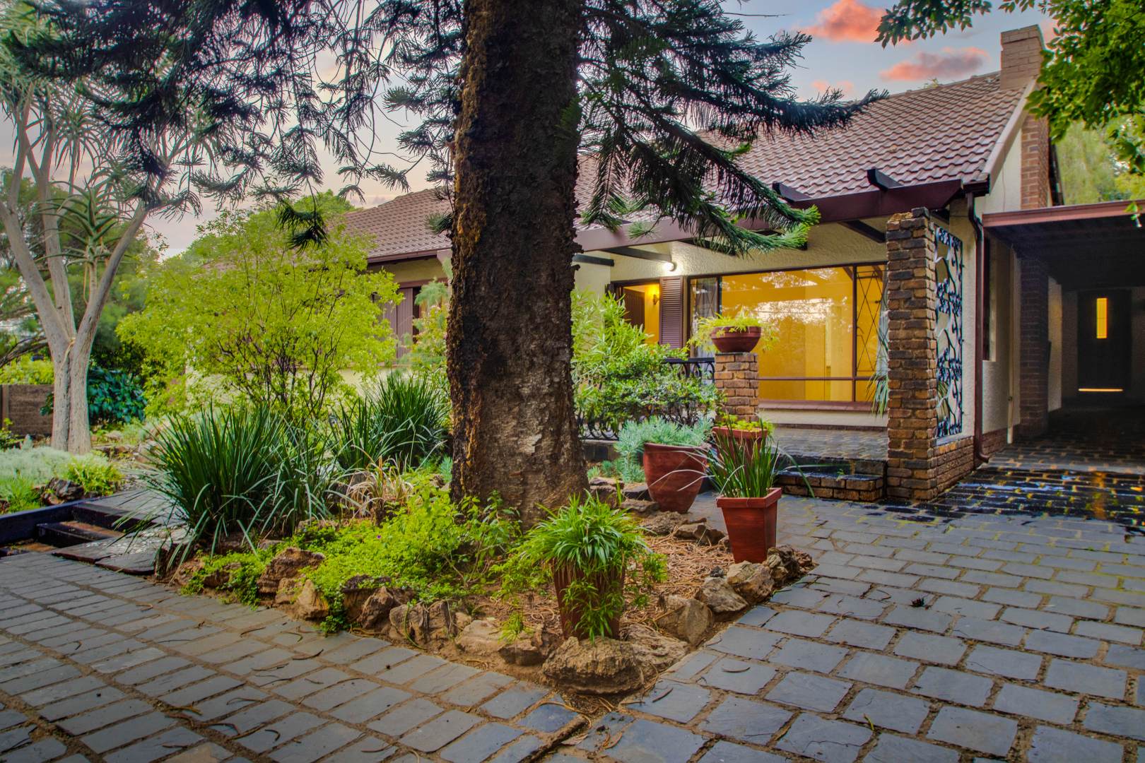 3 Bedroom House for sale in Blairgowrie 33 Caithness Road P24113892846