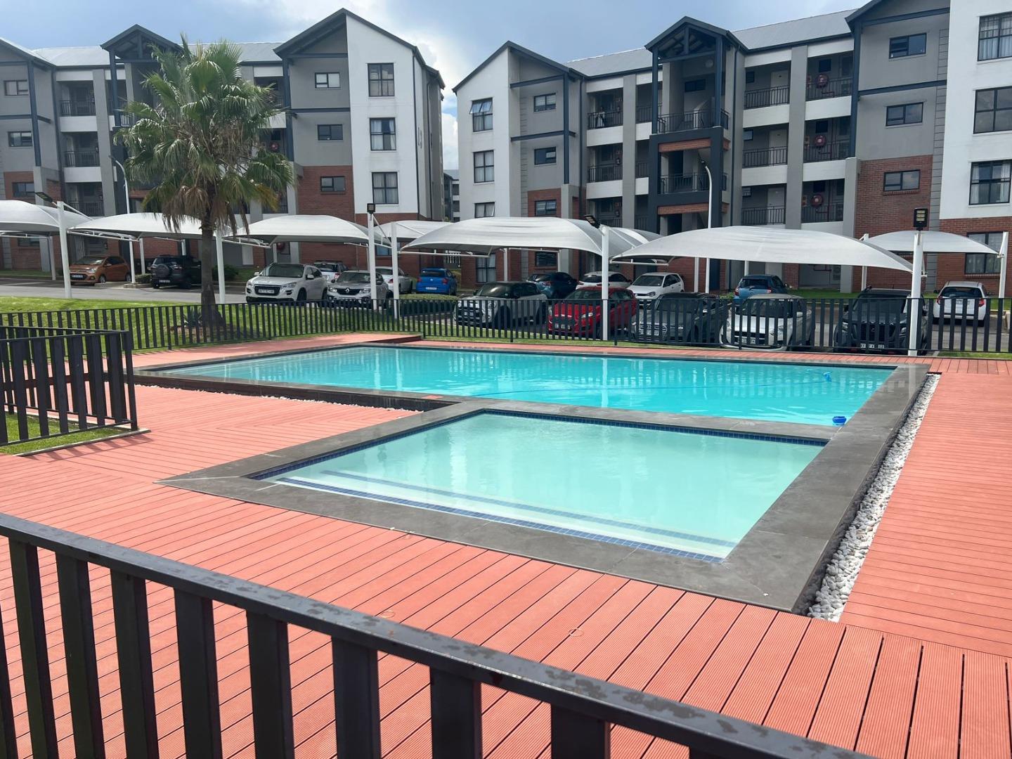 2 Bedroom Apartment / flat for sale in North Riding P24113946503