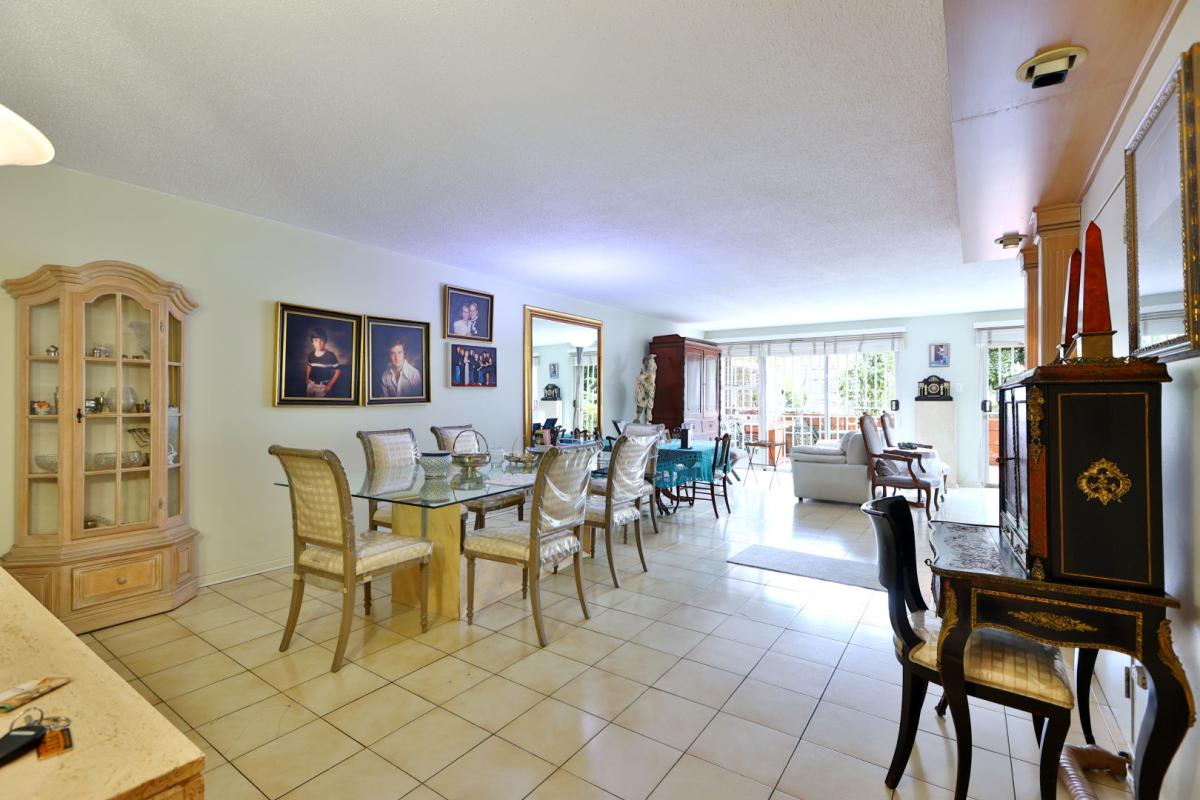 3 Bedroom Townhouse for sale in Killarney 24 5th Street P24113865821