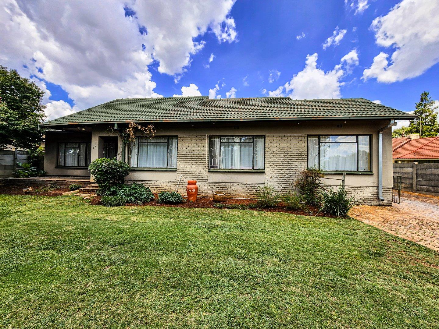 3 Bedroom House for sale in Greenhills 38 Tier Street P24113947202