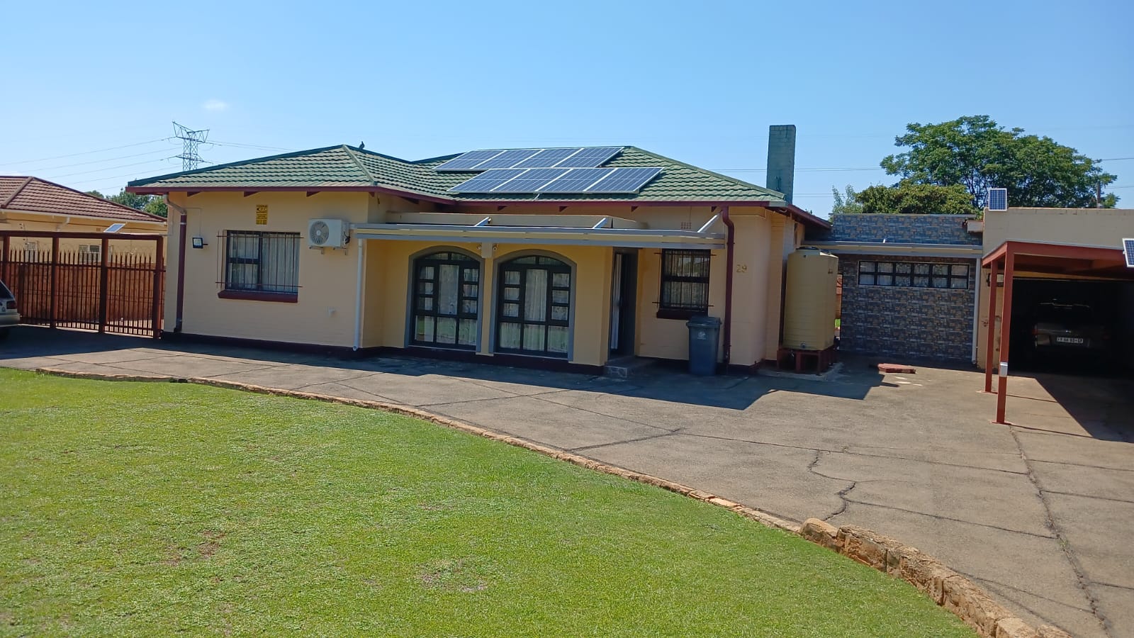 3 Bedroom House for sale in Carletonville Central P24113855790