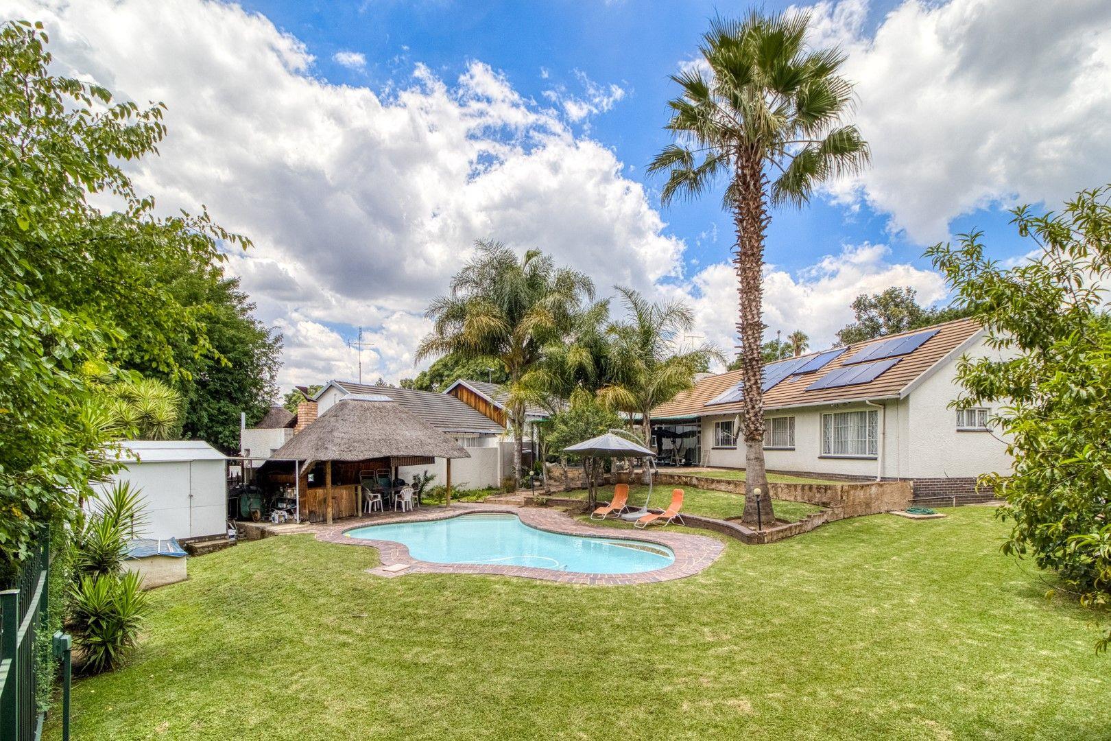 4 Bedroom House for sale in Malanshof P24113947438