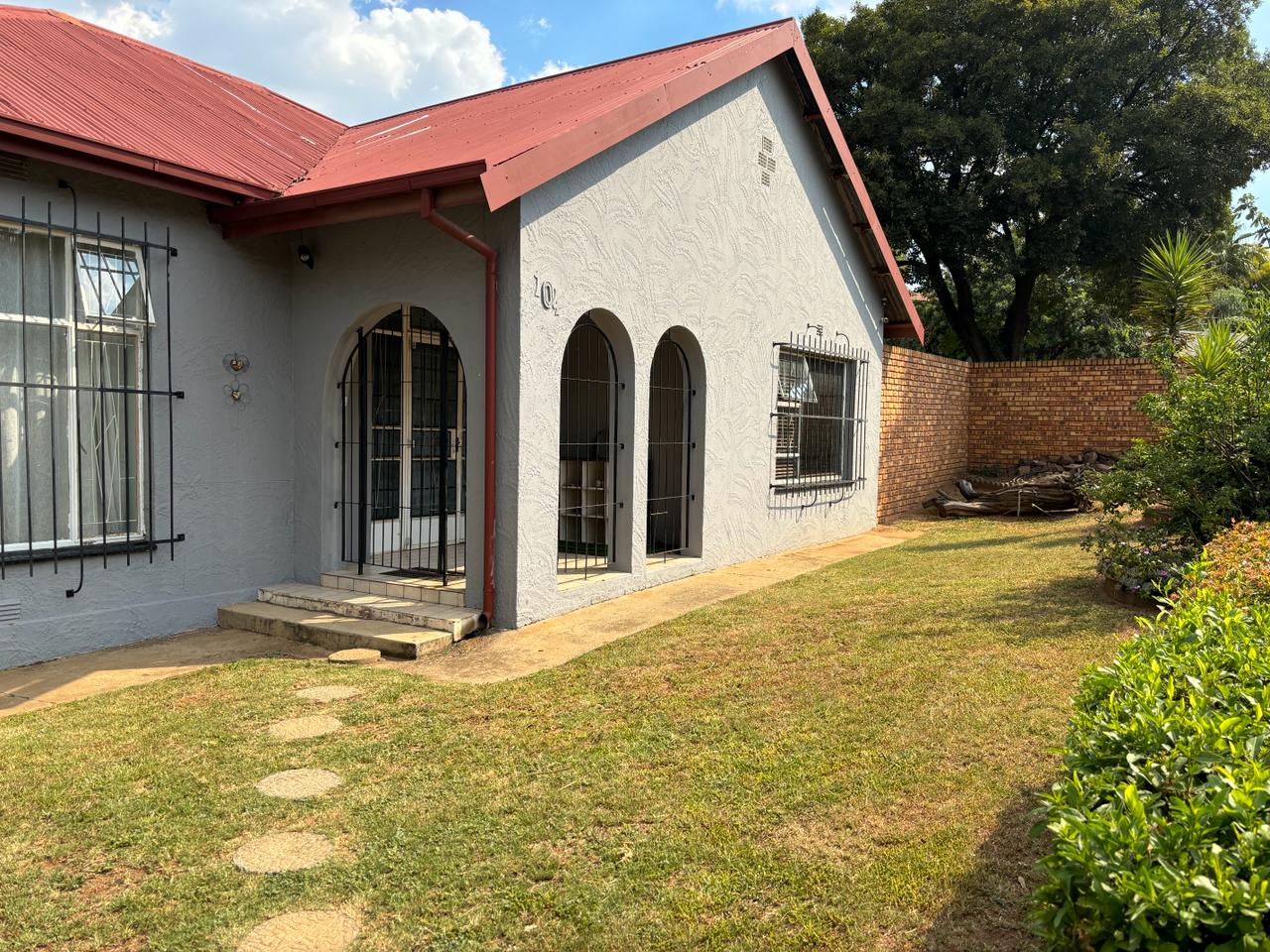 3 Bedroom House for sale in Heidelberg Central P24113946144