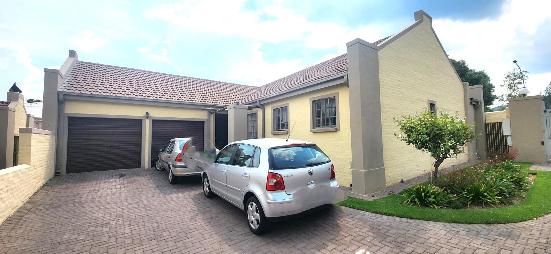 3 Bedroom Townhouse for sale in Heidelberg Central P24113948204