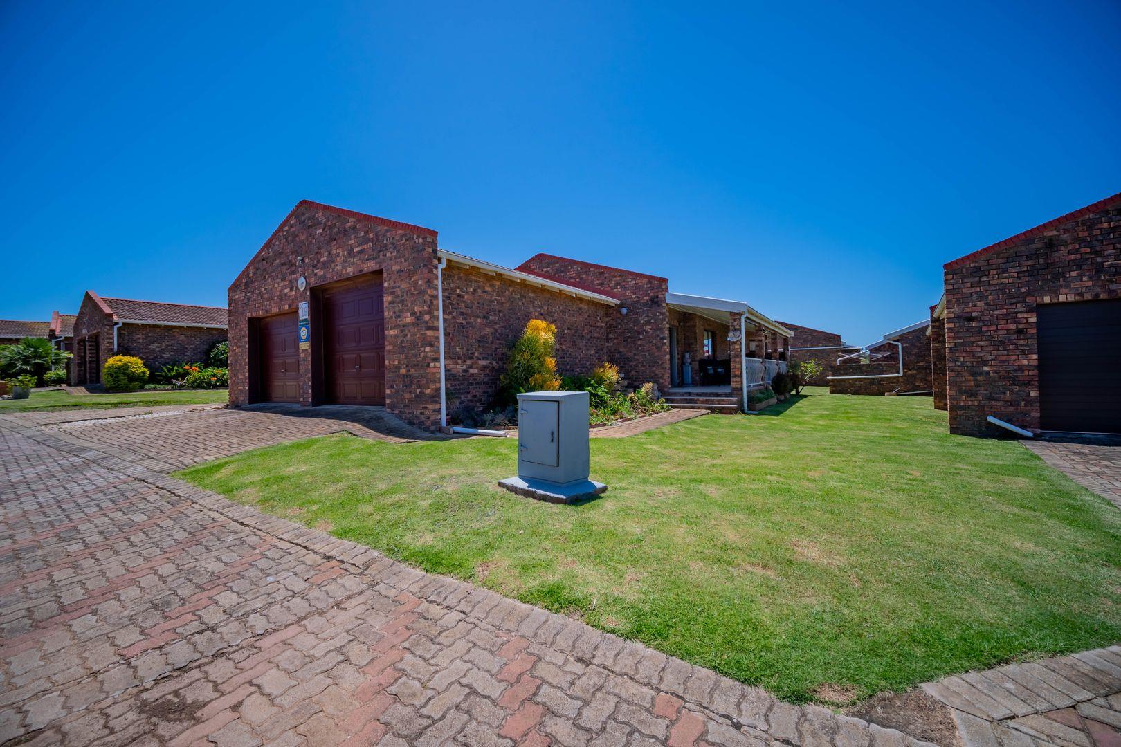 Townhouses for sale in Jeffreys Bay Jeffreys Bay Property