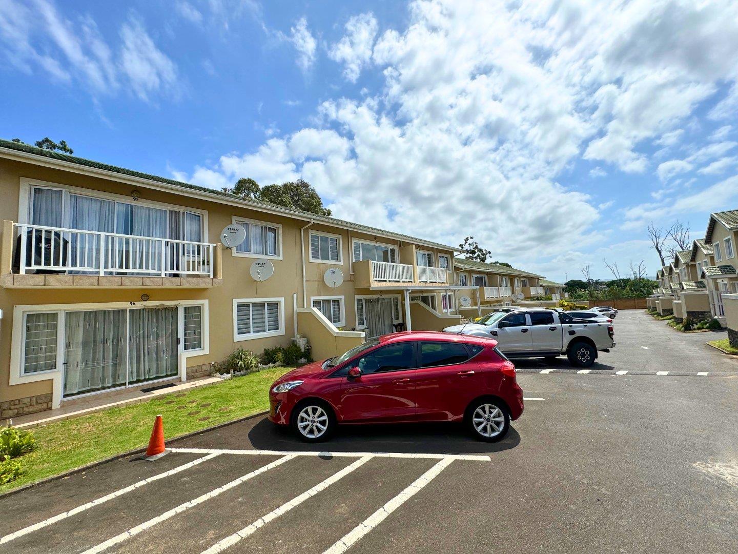 2 Bedroom Apartment / flat for sale in Mount P24113949259