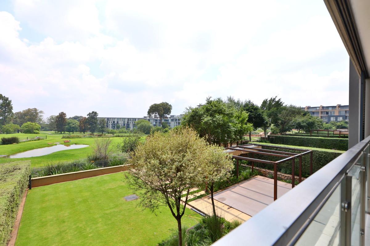 3 Bedroom Apartment / flat for sale in Upper Houghton P24113950103