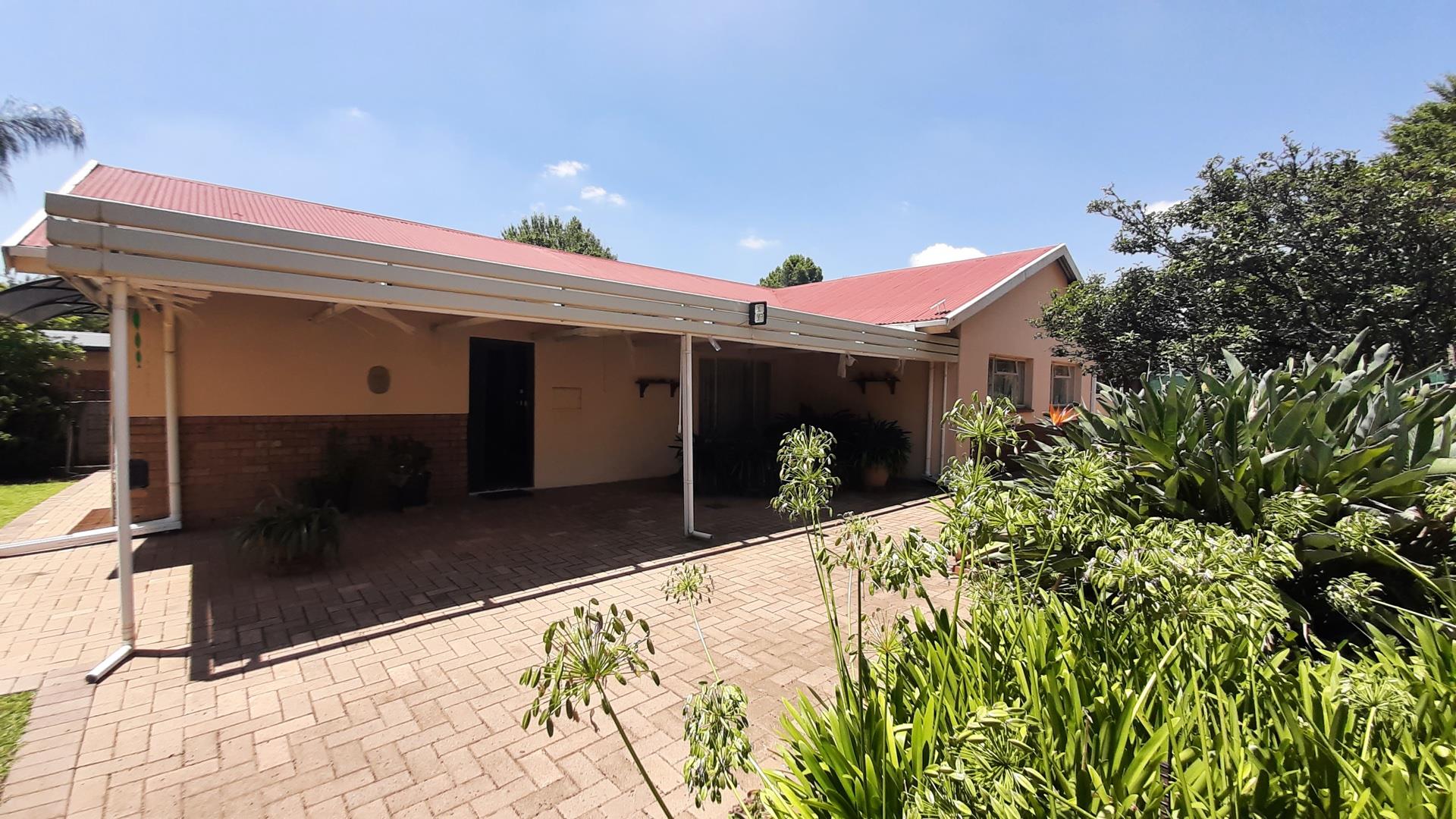 Queenswood Property Houses for sale in Queenswood