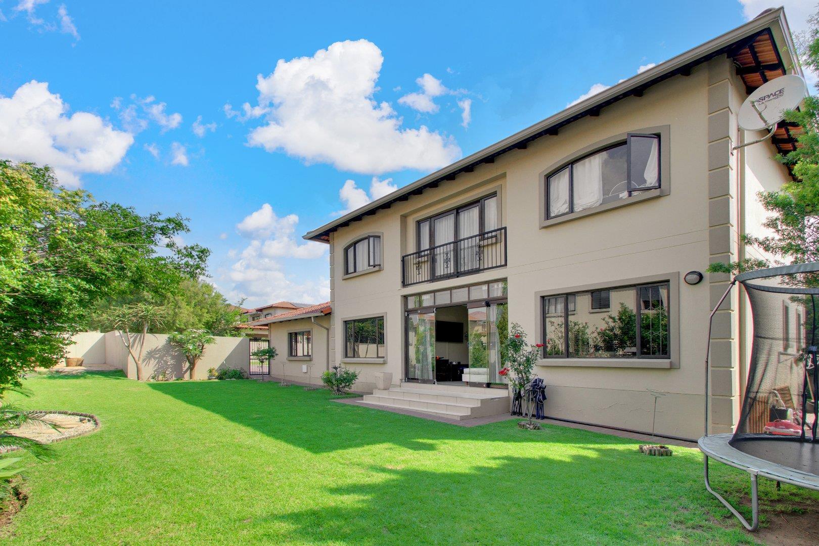 Broadacres Property Property and houses to rent in Broadacres