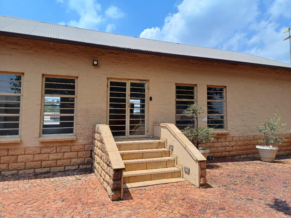 Lyttelton Manor Property Commercial property to rent in Lyttelton